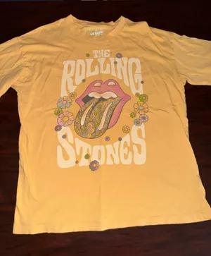 American Eagle Rolling Stones Band Yellow Short Sleeve Graphic Tee Size Medium thumbnail 1