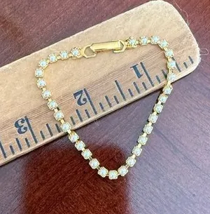 Vintage Faux Pearl Bracelet thumbnail 1