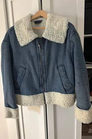 MIOU MUSE Denim + Sherpa Jacket Blue thumbnail 1
