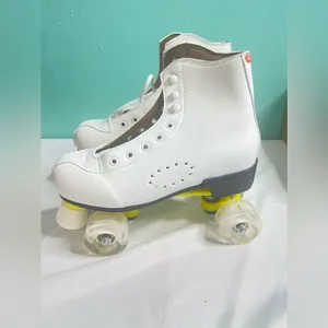 Brand‎ new white and yellow skates size 10 thumbnail 3