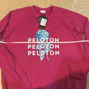 NWT Peloton Women Oversized Crewneck Long Sleeve‎ Logo Casual Sweatshirt Med thumbnail 5
