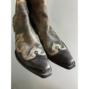 Gianni Bini Distressed Western Cowboy Boots 7.5 (fit like 6) Brown Leather Studded Rodeo Edgy thumbnail 3