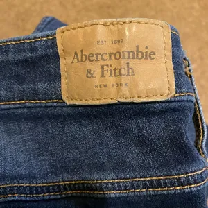 Abercrombie & Fitch Distressed Womens Jeans size 0 / W25 thumbnail 14
