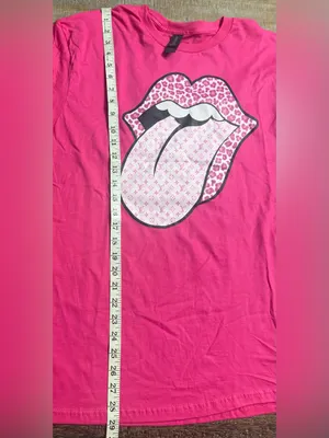 Gildan Hot Pink Graphic Tee with Leopard Tongue Design thumbnail 7