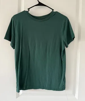 a new day Short Sleeve Crewneck Tee in Dark Green thumbnail 1