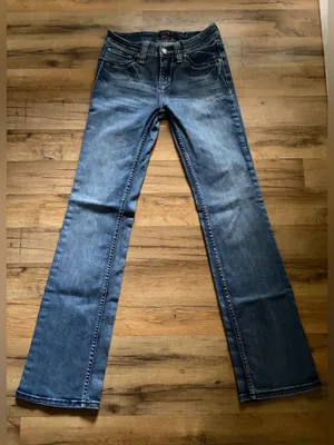 Cowgirl Tuff Co. Cowgirl Up mid rise bootcut flare embellished med wash denim jeans Sz 2 western thumbnail 1