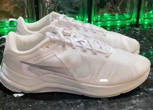 Nike Downshifter 12 Road Running Shoes Size 8.5 thumbnail 1