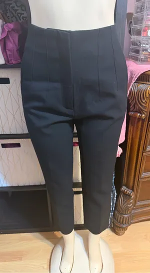 ZARA High-Rise Black Cropped Tailored Pants thumbnail 1