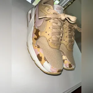 Nike Air Max SC Athletic Training Shoes In Sesame/Pink Oxford-sail thumbnail 4