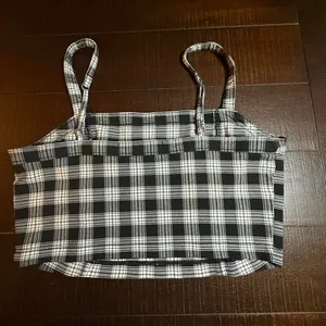 Hollister Y2K Look Plaid Crop Top Grunge‎ Punk Womens Large Junior Black White thumbnail 2