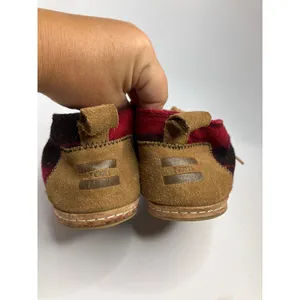 TOMS Chukka Boots Womens 10 Red Black Buffalo Plaid Good Wool Suede Lace Up thumbnail 4