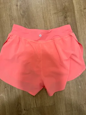 Lululemon shorts thumbnail 2