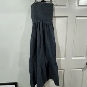 Elegant Strapless Charcoal Dress Gray thumbnail 3