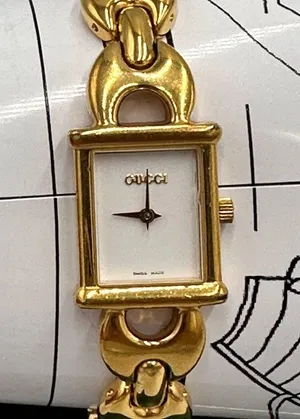 GUCCI 1800L WITH
INTERCHANGEABLE STRAPS thumbnail 10