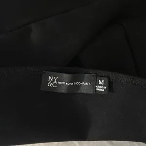 NY & Co Size M Black Cutout Back Blouse thumbnail 10