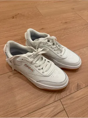 Reebok Ortho Lite White Leather Sneakers with Gum-Trim Sole Size 7.5 thumbnail 2