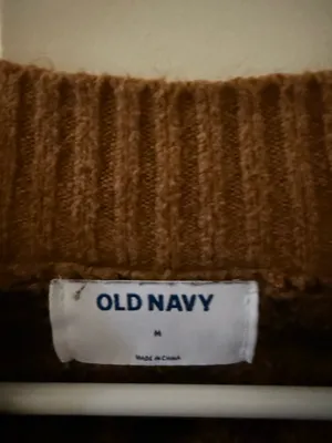 Old Navy Sweater thumbnail 3