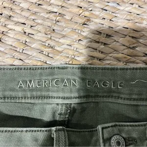 American Eagle‎ Jeans Olive Green High Rise Distressed Women Size 6 Petite thumbnail 7