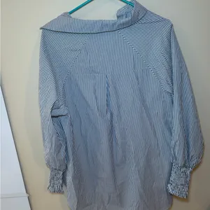 Striped Blue and White Button thumbnail 3