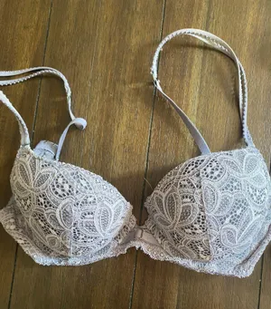 Victoria's Secret Push Up Bra thumbnail 1