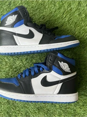 Air Jordan 1 Retro High OG 'Royal Toe' Women’s Size 7.5 thumbnail 1