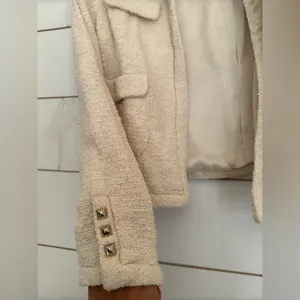 Zara cream Boucle Jacket thumbnail 4