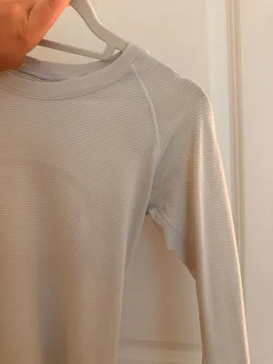 Lululemon Swiftly Tech Long Sleeve thumbnail 2