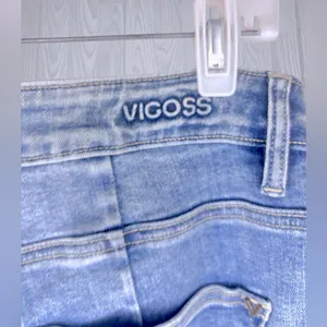 VIGOSS Women’s Straight Leg Light Wash Jeans thumbnail 6