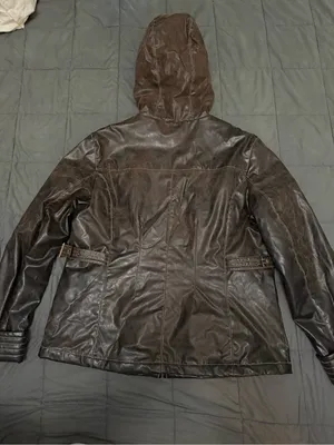 Brown leather jacket with hood and pockets. Size: L #leatherjacket #outerwear thumbnail 2