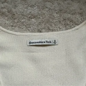 Abercrombie Long-Sleeve Ottoman Squareneck Top thumbnail 4
