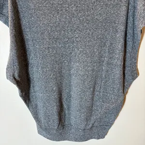 Free People We The Free Gray Ribbed Knit Oversized‎ Cocoon Top Size Medium thumbnail 3