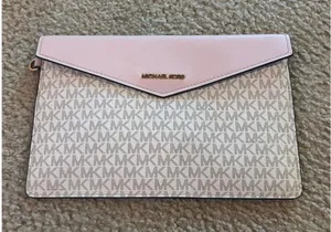 Michael kors large envelope purse missing strap imperfect thumbnail 1