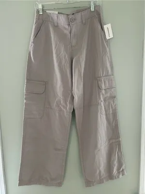 Aeropostale Wide Leg Cargo Pants in Light Taupe small/short thumbnail 1