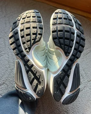 Nike Presto Shoes thumbnail 2