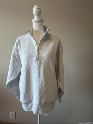 Aritzia Cozy Sweatfleece Boyfriend 1/2 Zip oversized sweatshirt size small NWT thumbnail 6