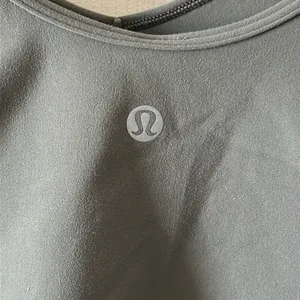 Lululemon‎ Grey Sage Align Short Sleeve Nulu Fabric Workout Yoga Top Size 4 Gym thumbnail 9