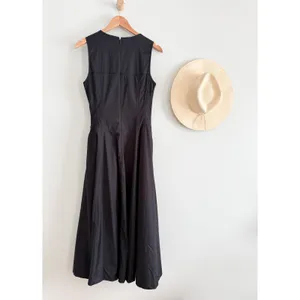 Madewell | NWT V-Neck Circle Midi Dress Black | Sz 2 thumbnail 10