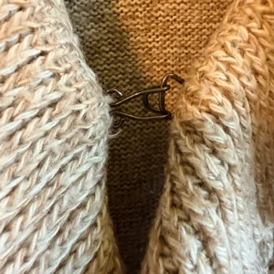Carolyn Taylor Womens Large Beige Cable Knit Ruffle Shawl Collar Cardigan thumbnail 9