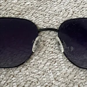 Quay Australia Bold Black Sunglasses frames thumbnail 9