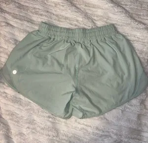 Lululemon thumbnail 2