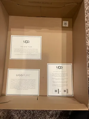 UGG Shiny Bailey Bow Boots - Breast Cancer Awareness Edition thumbnail 8