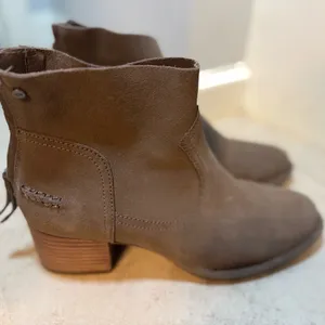 UGG Bandara Ankle‎ Boots, 7.5 thumbnail 3