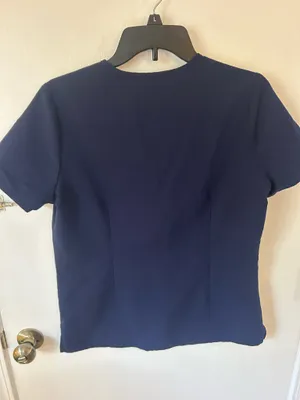 FIGS Scrub Top thumbnail 4