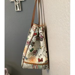 NWOT Dooney & Bourke Disney Parks Sketch Tote Satchel Handbag Large V2 2010 thumbnail 5