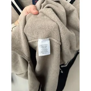 Joseph A Oversize V thumbnail 3