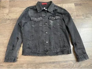 EUC Womens Signature 8‎ distressed black denim jean jacket darling size S thumbnail 1