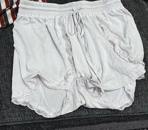 POL White shorts waistband stretchy thumbnail 1