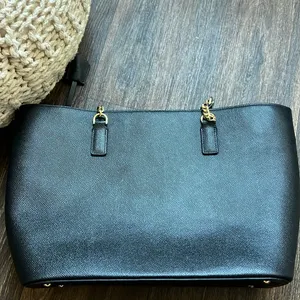 Samantha Thavasa Black Tote Bag thumbnail 3