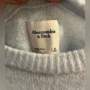 Abercrombie light blue sweater thumbnail 5