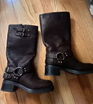 Brown Steve Madden Boots thumbnail 1